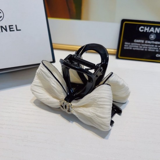 Finishing in a sexy style hair ornament 2023SS CHANEL Chanel Finishing in a sexy style hair ornament 2023SS CHANEL Chanel